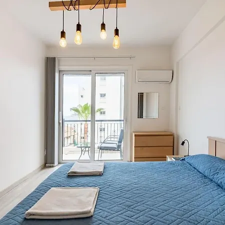Must - Finikoudes Seaview Apartamento *