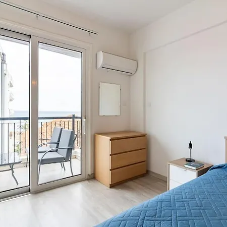 Must - Finikoudes Seaview Apartamento