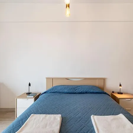 Must - Finikoudes Seaview *