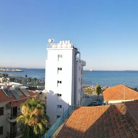Must - Finikoudes Seaview Apartamento Lárnaca