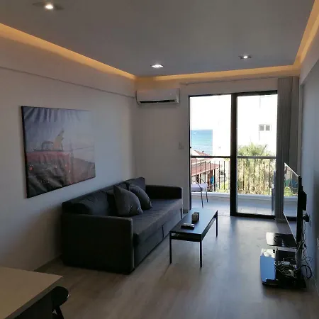 Apartamento Must - Finikoudes Seaview Lárnaca