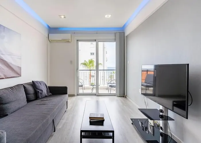 Must - Finikoudes Seaview Lejlighed Larnaca