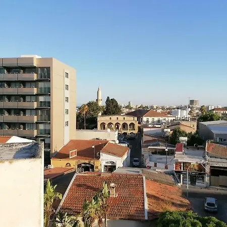 Must - Finikoudes Seaview * Larnaca