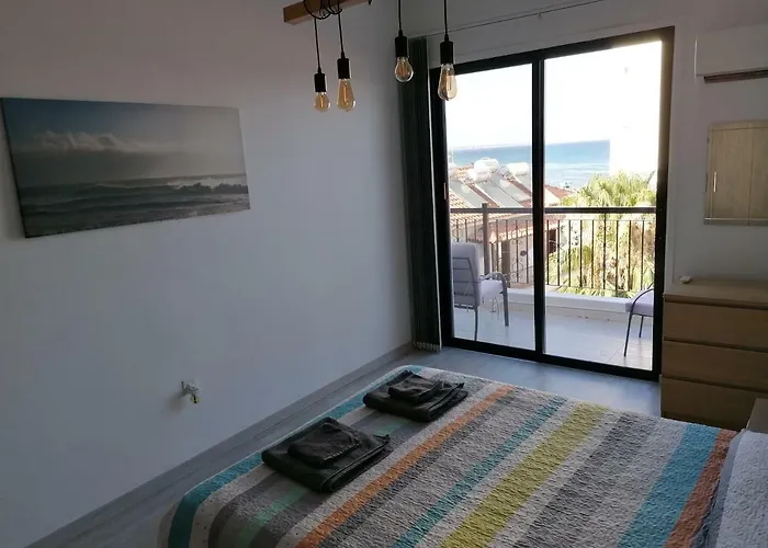 Must - Finikoudes Seaview * Larnaca