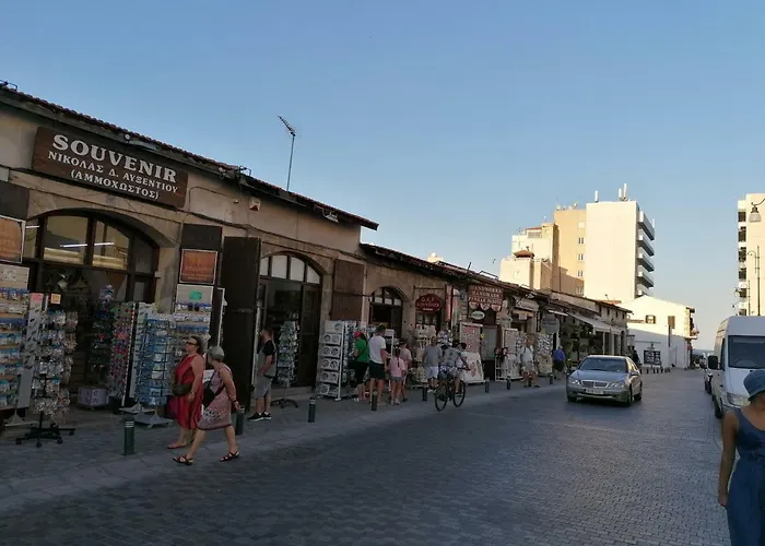 Apartmán Must - Finikoudes Seaview Larnaca