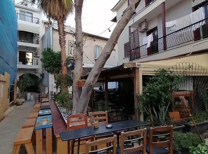 Apartmán Must - Finikoudes Seaview Larnaca